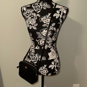 Genuine Coach Camera Crossbody Black Pebble leather Bag